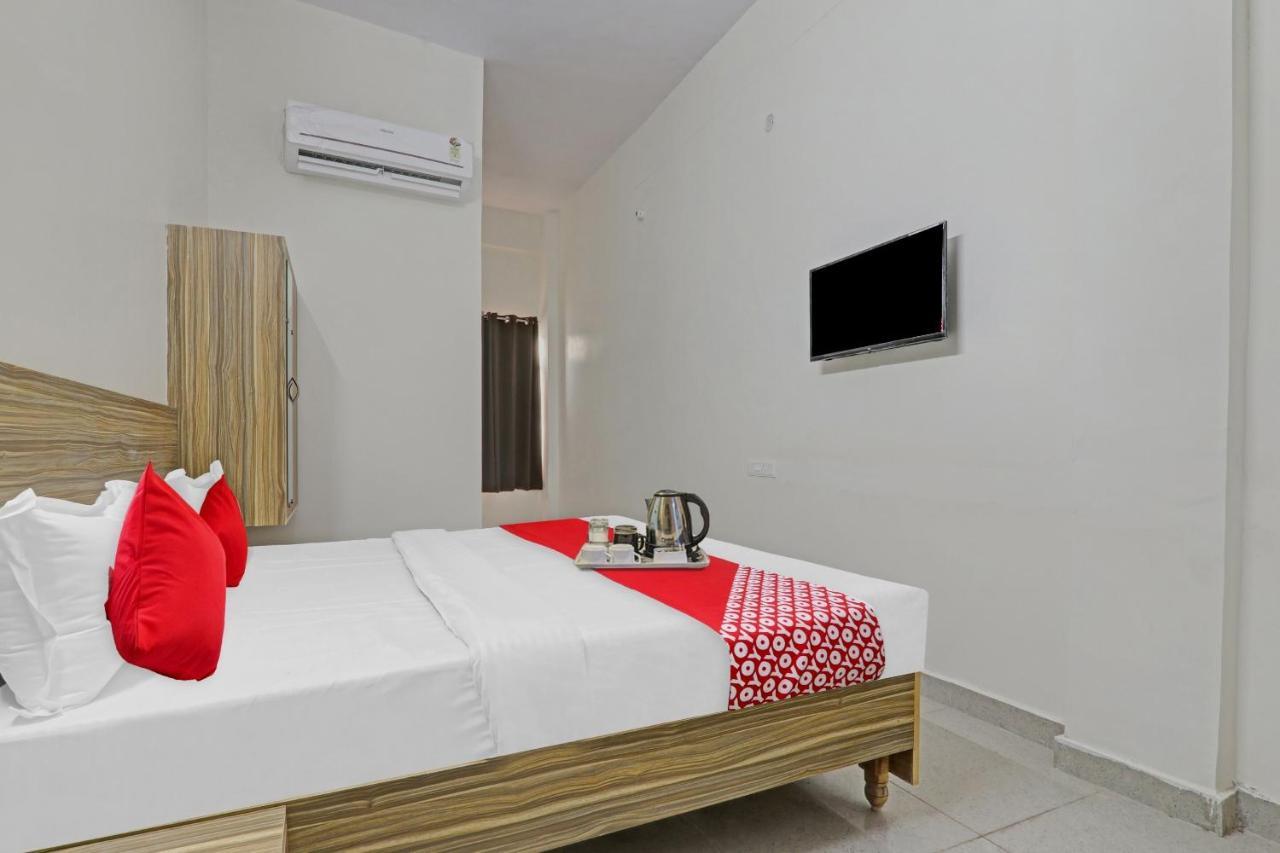 Hotel Flagship Jn And Banquet 3*