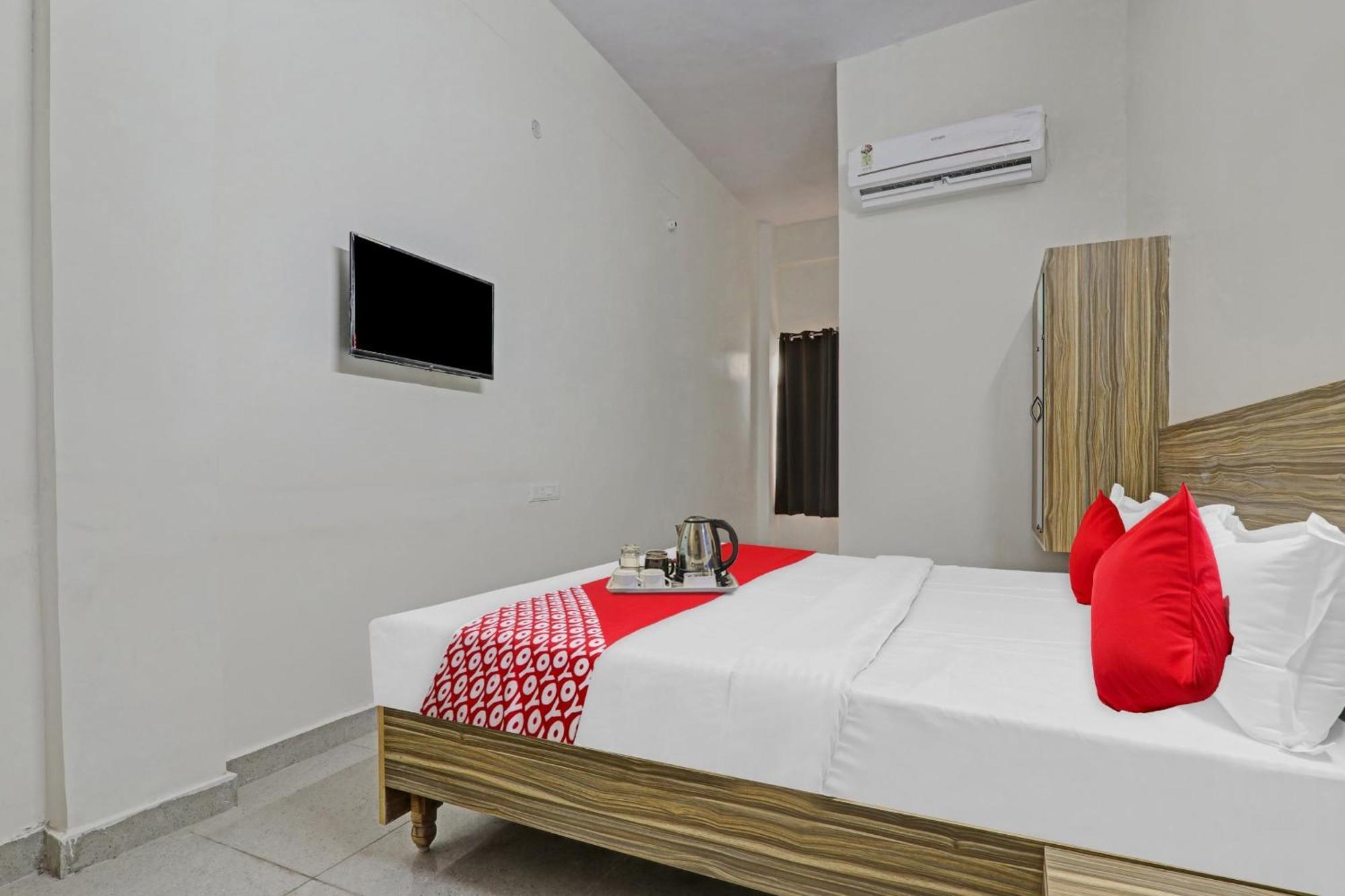 Hotel Flagship Jn And Banquet 3*